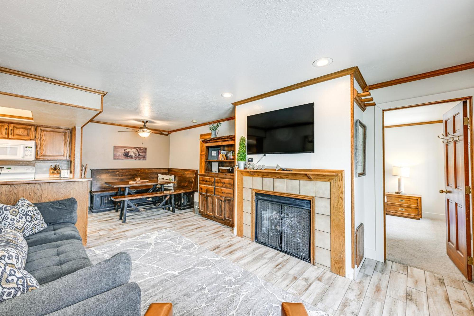 Brian Head Condo With Pool Access - Steps To Resort! Luaran gambar